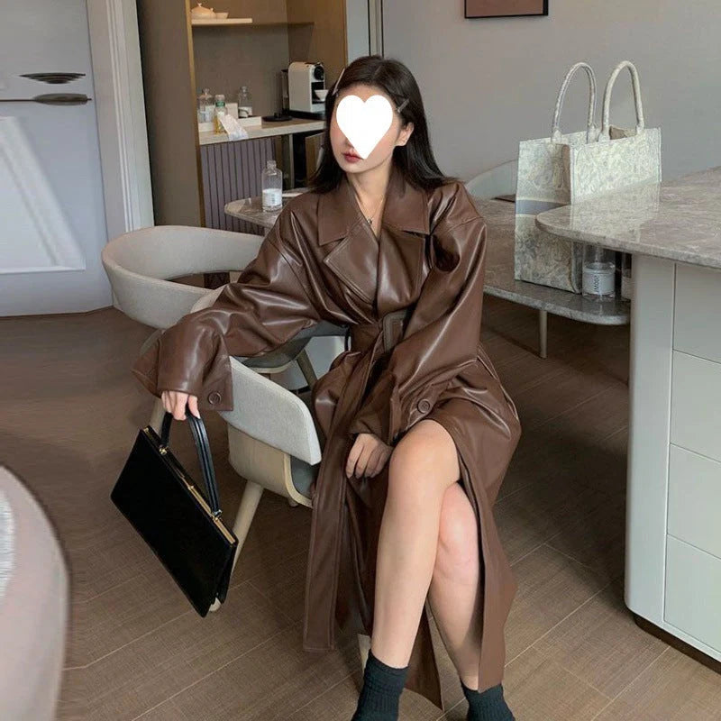 Fitted Mid-Length Leather Trench Coat with Belt and Classic Lapels 2