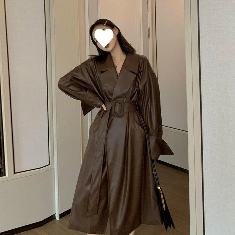 Fitted Mid-Length Leather Trench Coat with Belt and Classic Lapels 3
