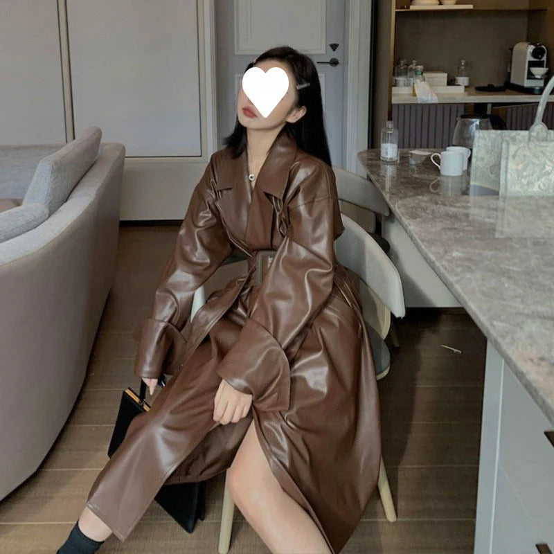 Fitted Mid-Length Leather Trench Coat with Belt and Classic Lapels 5
