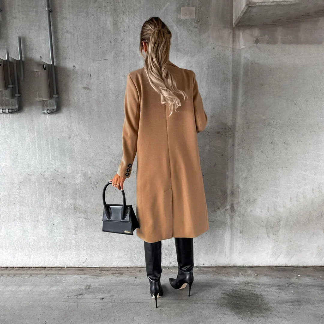 Fitted Women's Winter Trench Coat with Double Button Closure and Belt 2