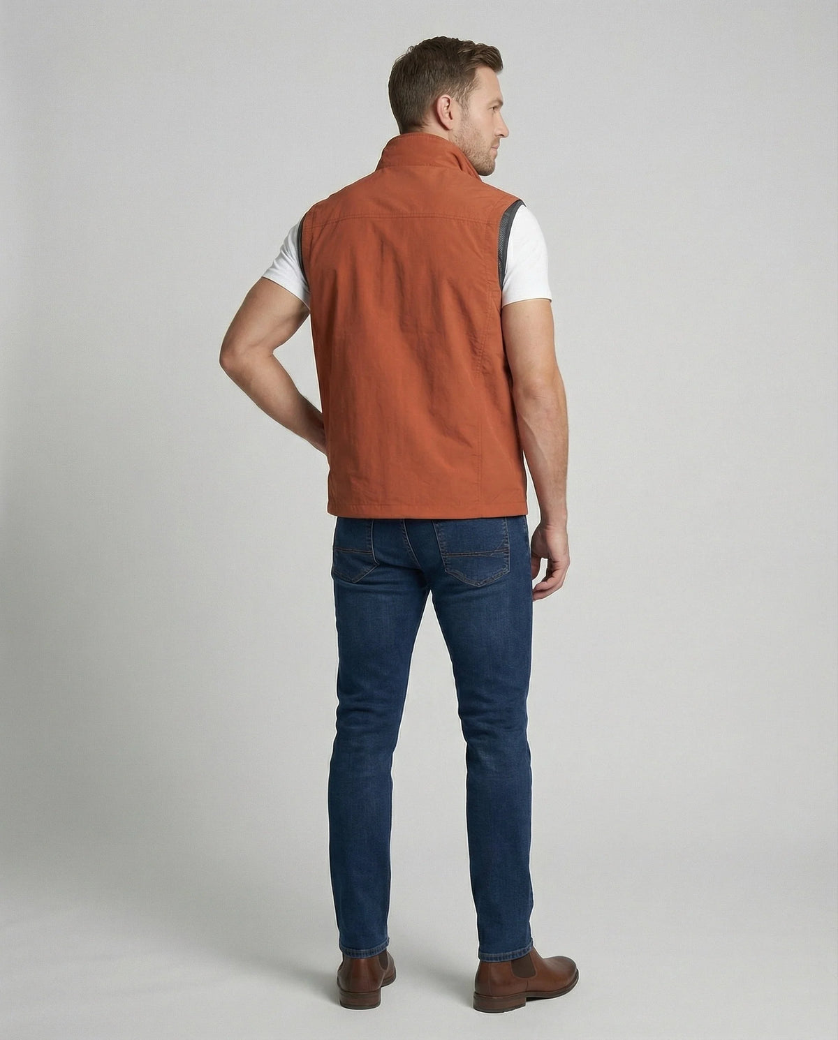 Lightweight Men's Utility Waistcoat with Zip and Multiple Pockets 8