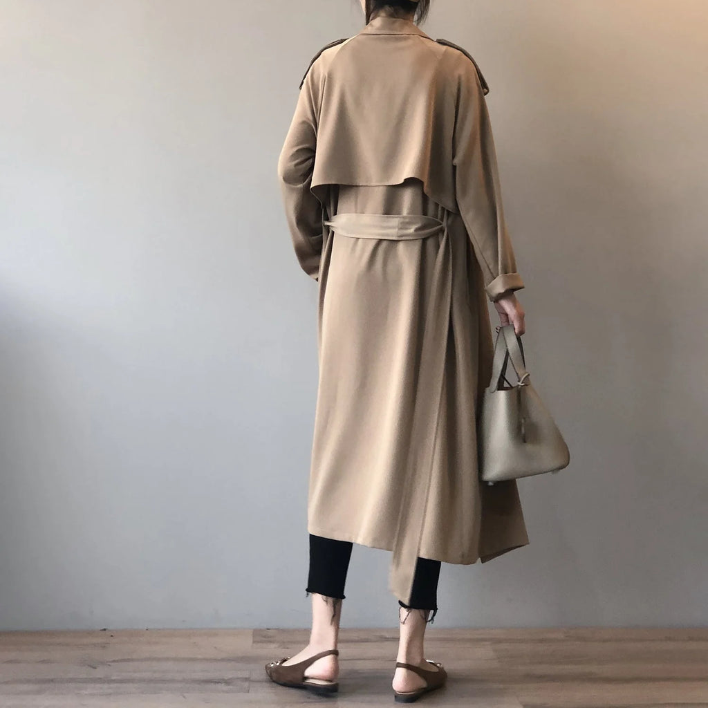 Long Fitted Black Trench Coat for Women with Classic Lapel Collar 3