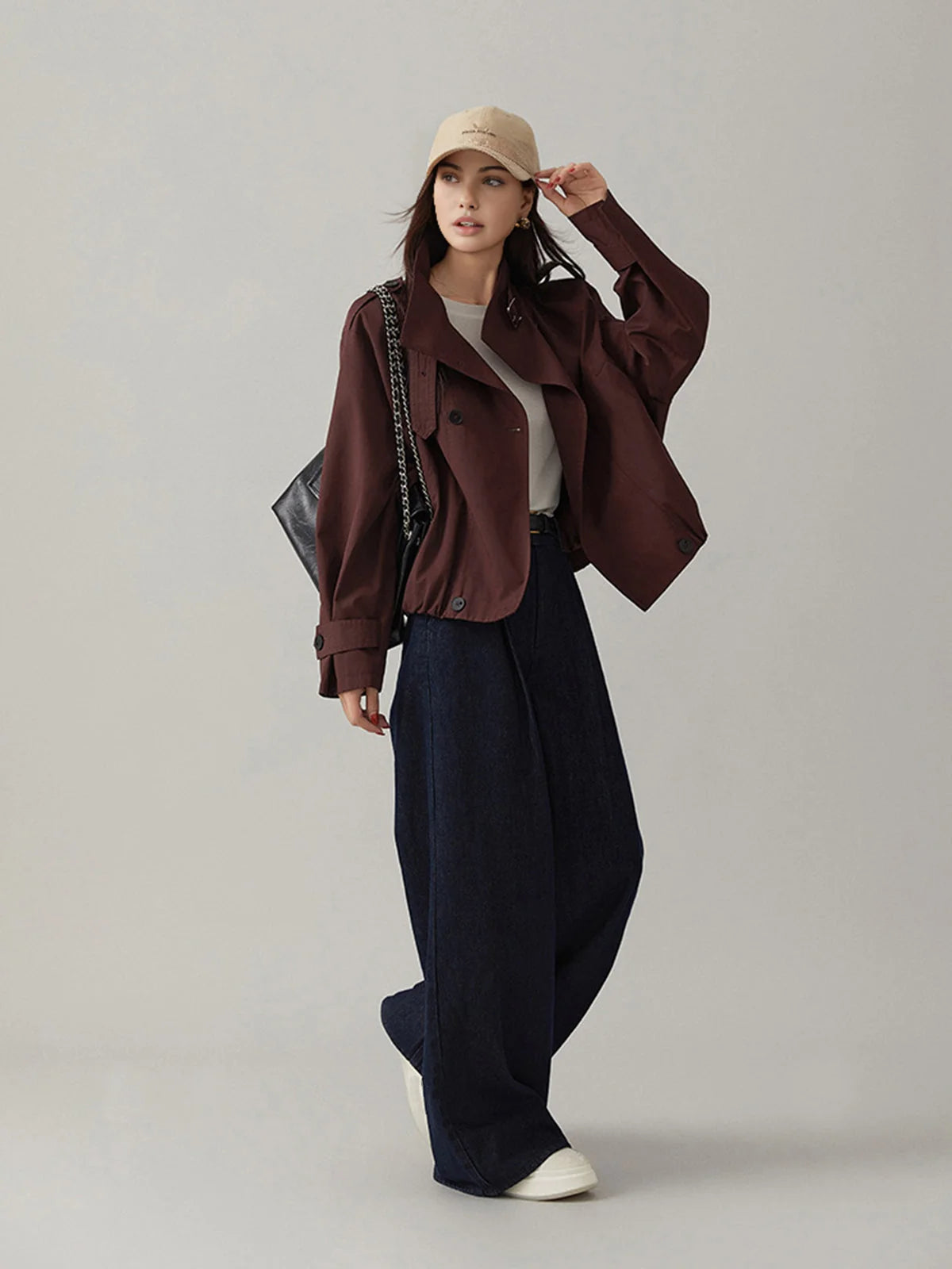 Loose Fit Vintage Trench Coat for Women in Breathable Fabric 2