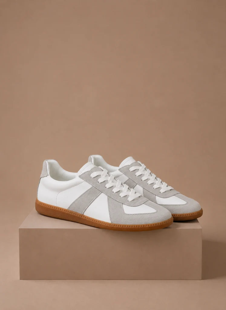 Men's Lightweight Low-Top Sneakers with Suede-Inspired Panels 0