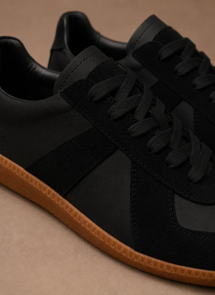 Men's Lightweight Low-Top Sneakers with Suede-Inspired Panels 7