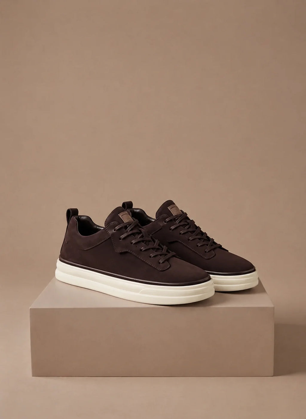 Men's Suede Slip-On Sneakers with Classic Silhouette for Everyday Wear 0