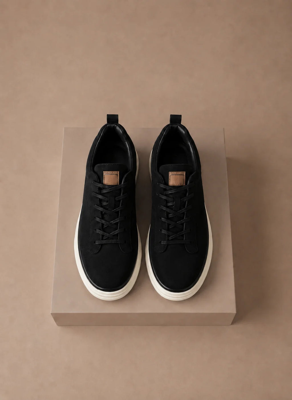 Men's Suede Slip-On Sneakers with Classic Silhouette for Everyday Wear 5