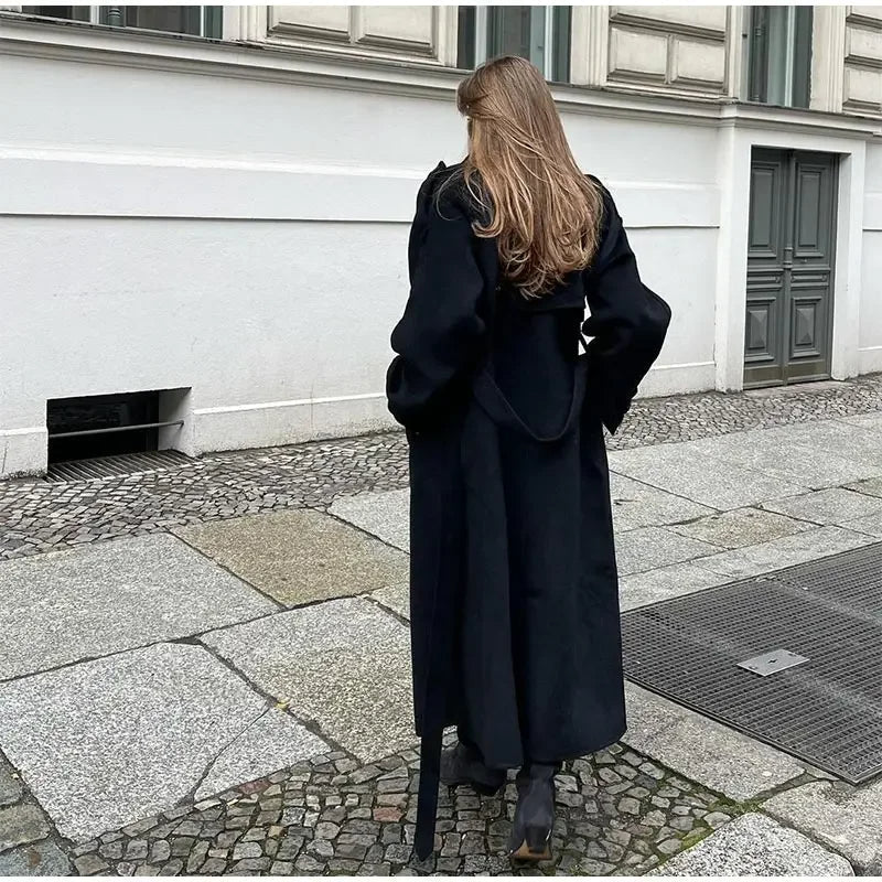 Oversized Long Winter Coat for Women with Double-Breasted Closure 3