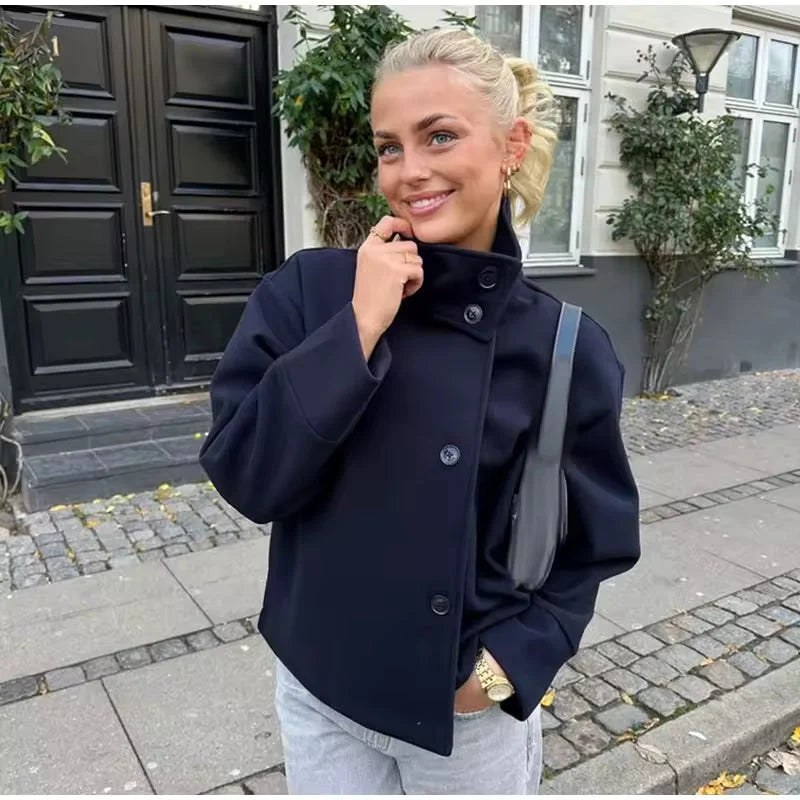 Oversized Short Women's Coat with Button Closure for Versatile Styling 3