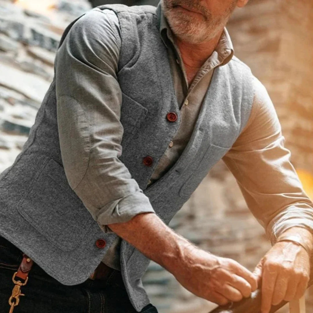 Tailored Traditional Men's Waistcoat with Multiple Pockets 3