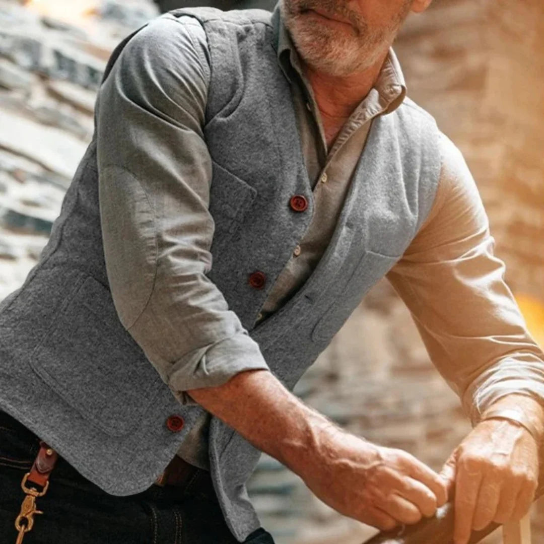 Tailored Traditional Men's Waistcoat with Multiple Pockets 3