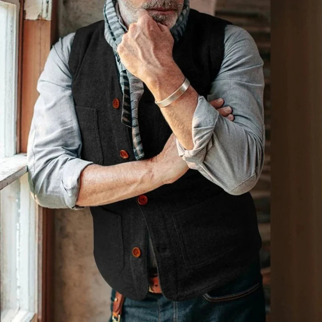 Tailored Traditional Men's Waistcoat with Multiple Pockets 4