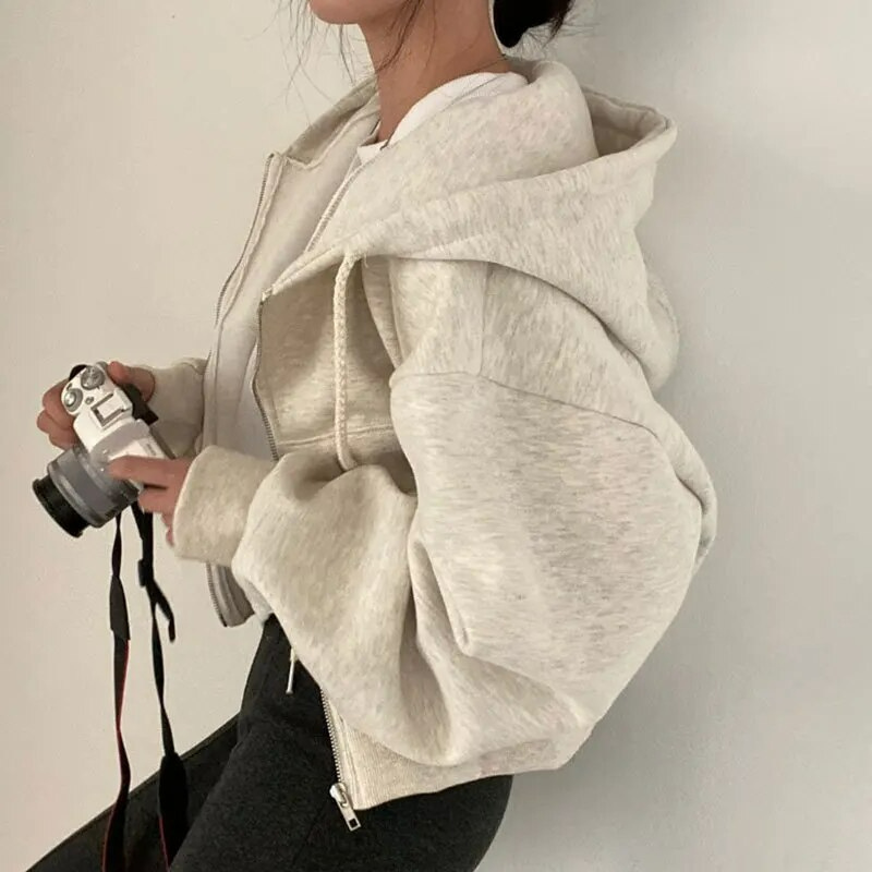 Women's Cropped Zip-Up Hoodie in Soft Warm Fabric for Winter Comfort 4