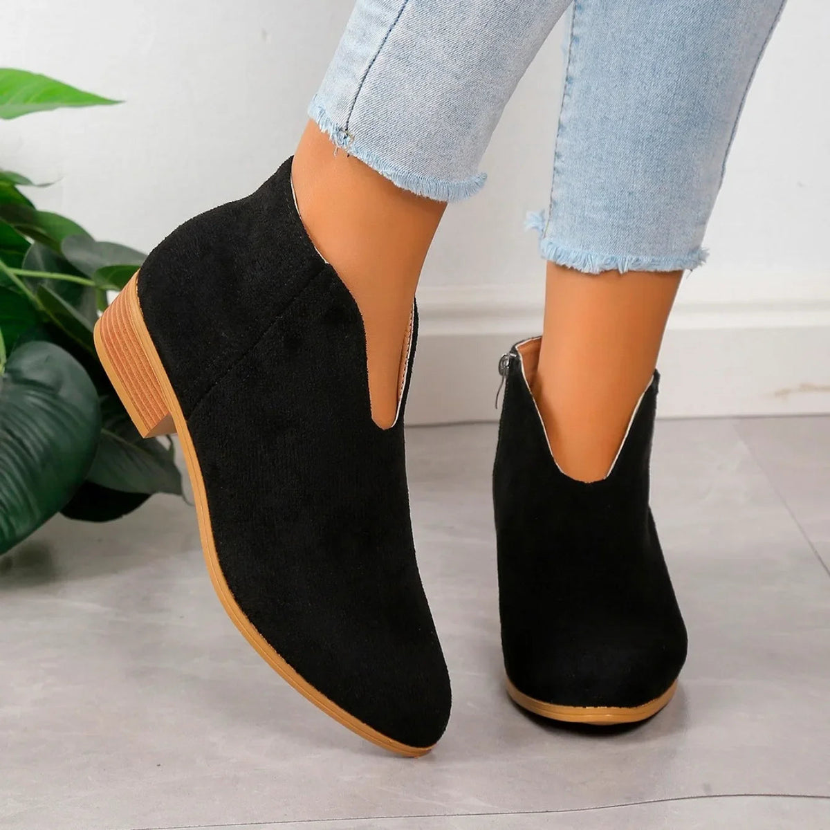 Women’s Leopard Print Ankle Boots with Side Zipper 6