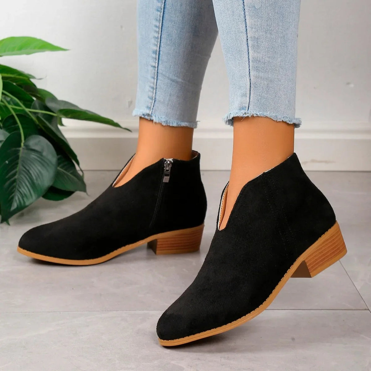 Women’s Leopard Print Ankle Boots with Side Zipper 8