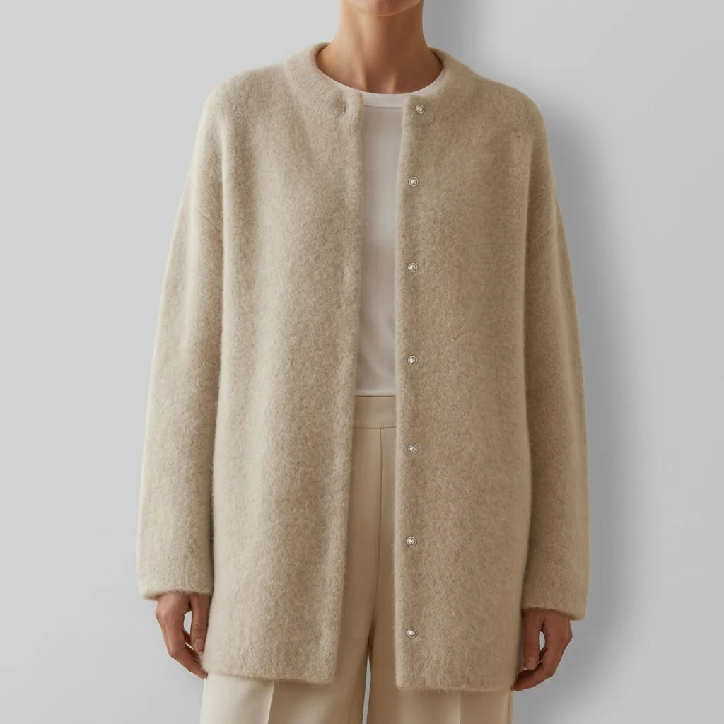 Women's Oversized Wool Cardigan with Button Closure and Pockets 0