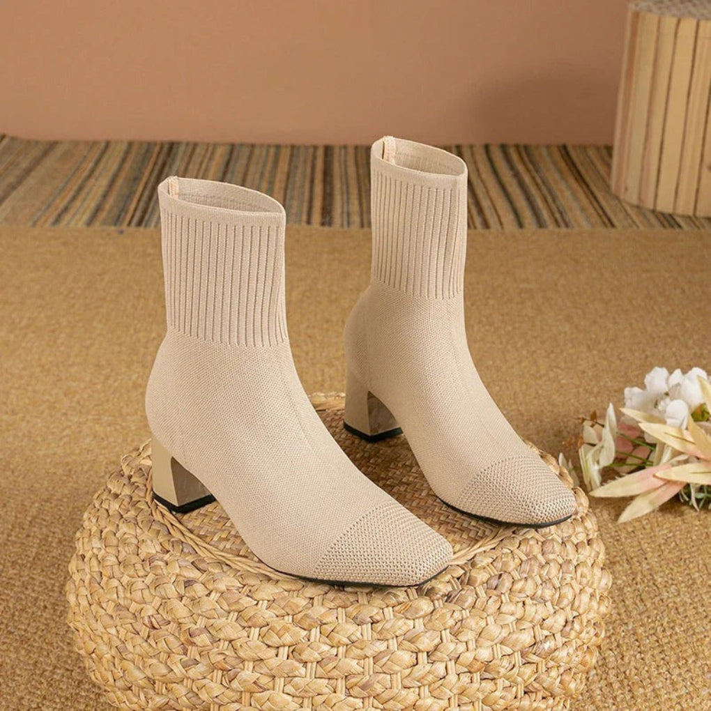 Women’s Ribbed Knit Ankle Boots with Insulated Lining 2